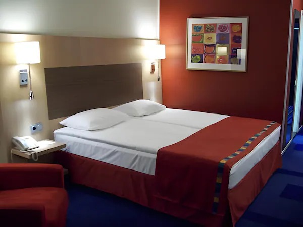 هتل پارک این بای رادیسون پریبالتیسکایا سن پترزبورگ